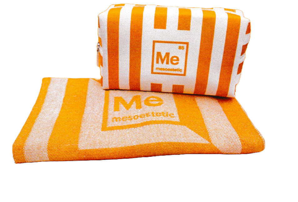 Mesoestetic Mesoprotech Toilettas en Handdoek